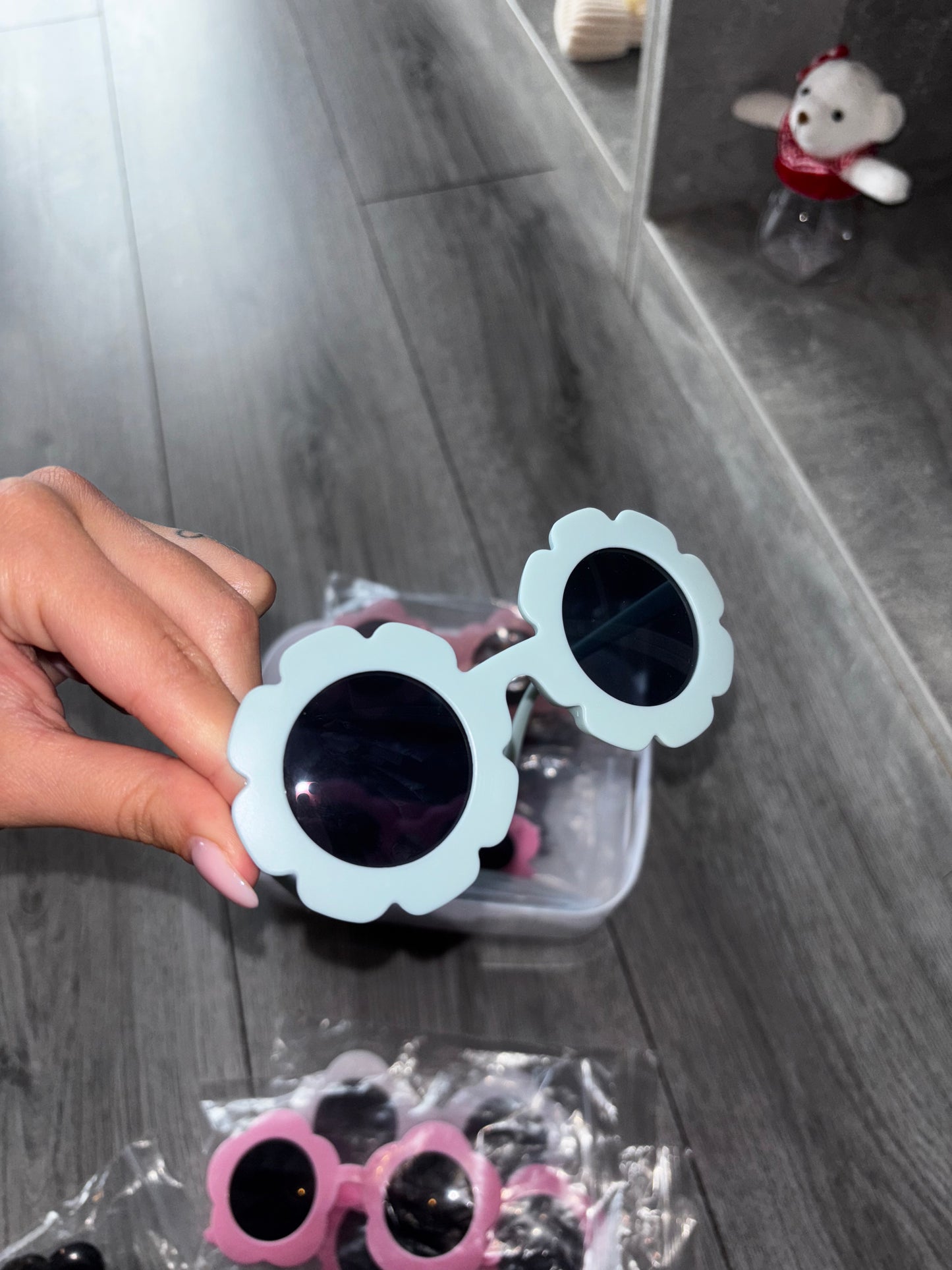 KID’S SUNGLASSES