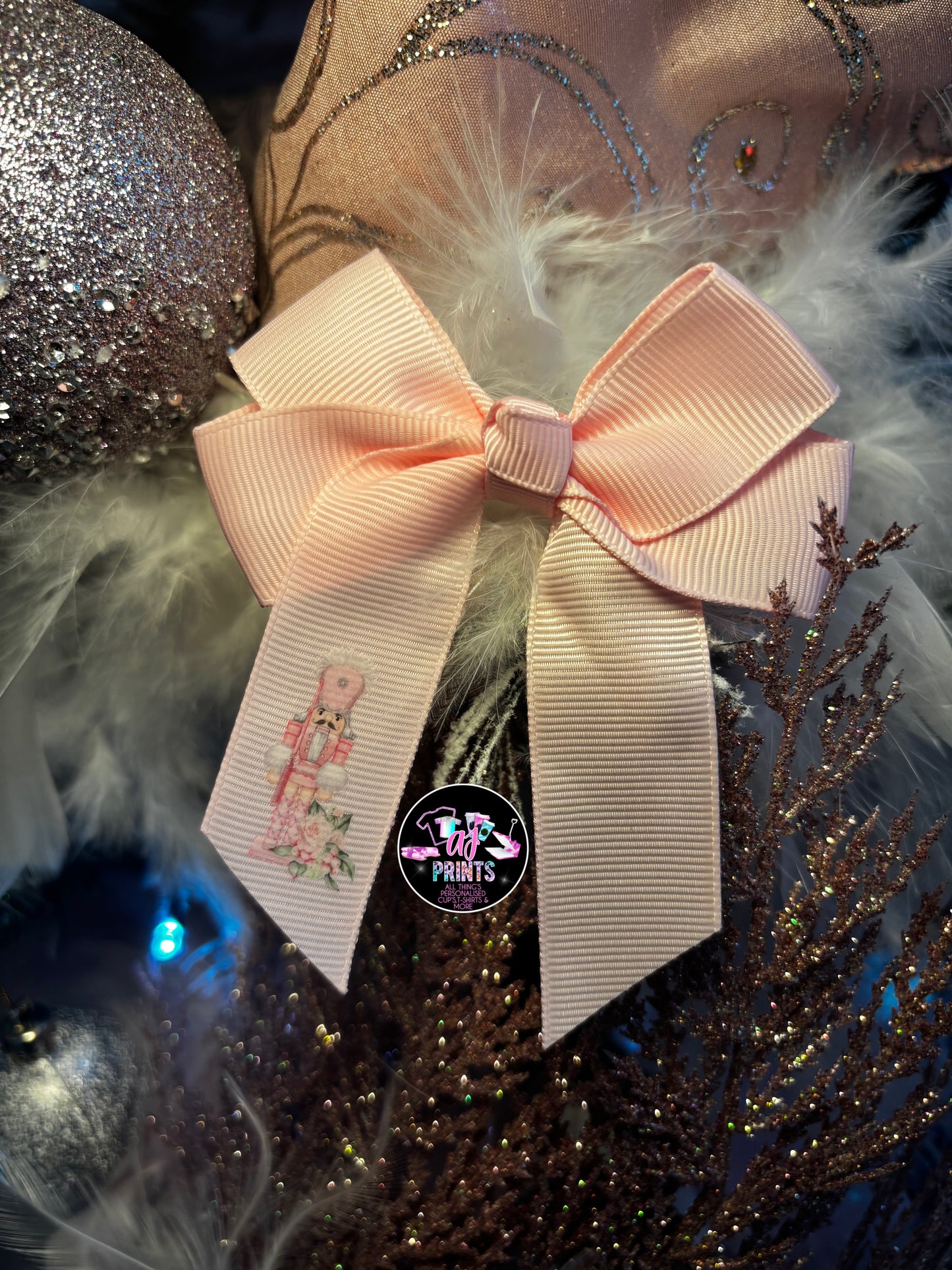 SMALL NUTCRACKER BOW’S